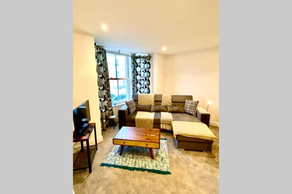 Stunning New Apartment Set In St Leonards On Sea Hollington  外观 照片